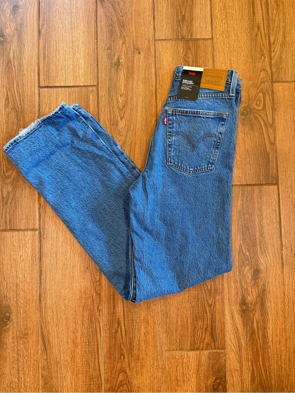 Levi's rib cage straight jeans / women’s 27x32 / new